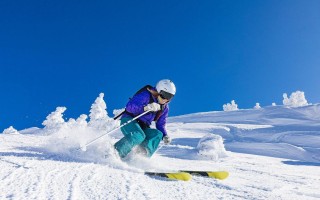 竞彩网_中超焦点战，商隐首开纪录埃里克任意球救主，大连人与长春亚泰1-1握手言和