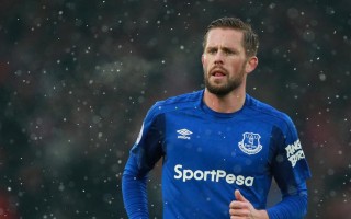 竞彩网_费迪南德坦言，若签下赖斯和凯恩，曼联将迎不同局面